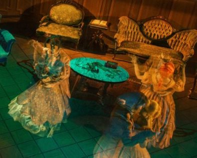 «Особняк с привидениями»: Джаред Лето и 999 призраков в комедийном хорроре, который обманывает ожидания зрителя