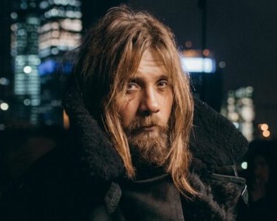 13 главных сериалов апреля: коллаб A24 и Netflix, потенциальный хит HBO и финал «Барри»