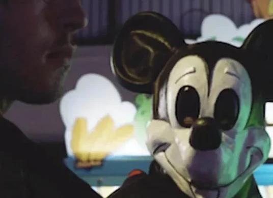 «Кристофер Робин» станет сериалом, где Винни будет наркотической галлюцинацией