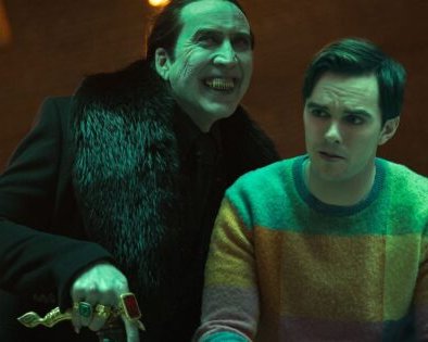 «Ренфилд»: Николас Кейдж в роли Дракулы украсил и без того хорошее кино