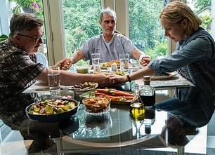 В России выходит фильм «Все страхи Бо» с Хоакином Фениксом