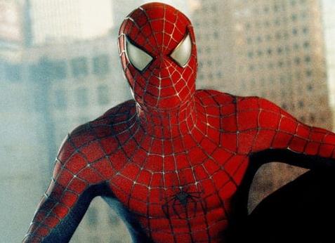 Сэм Рэйми работает над продолжением «Человека-паука» с Тоби Магуайром